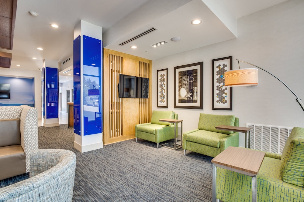 Holiday Inn Express & Suites Denton South by IHG - photo 51
