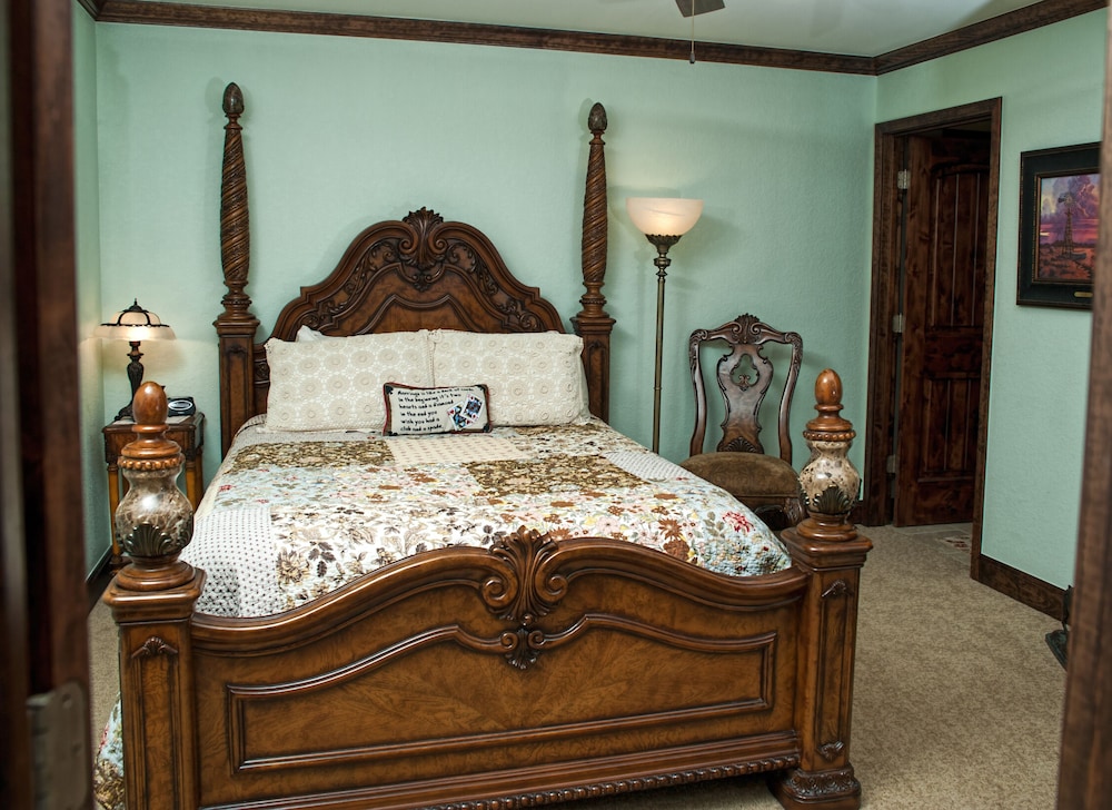 Yellow Rose Inn - photo 10