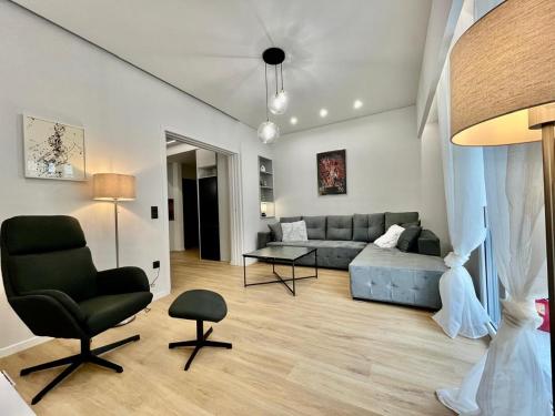 3BR Modern & Spacious apt — 4-Star Luxury Hotel in Athens, Greece