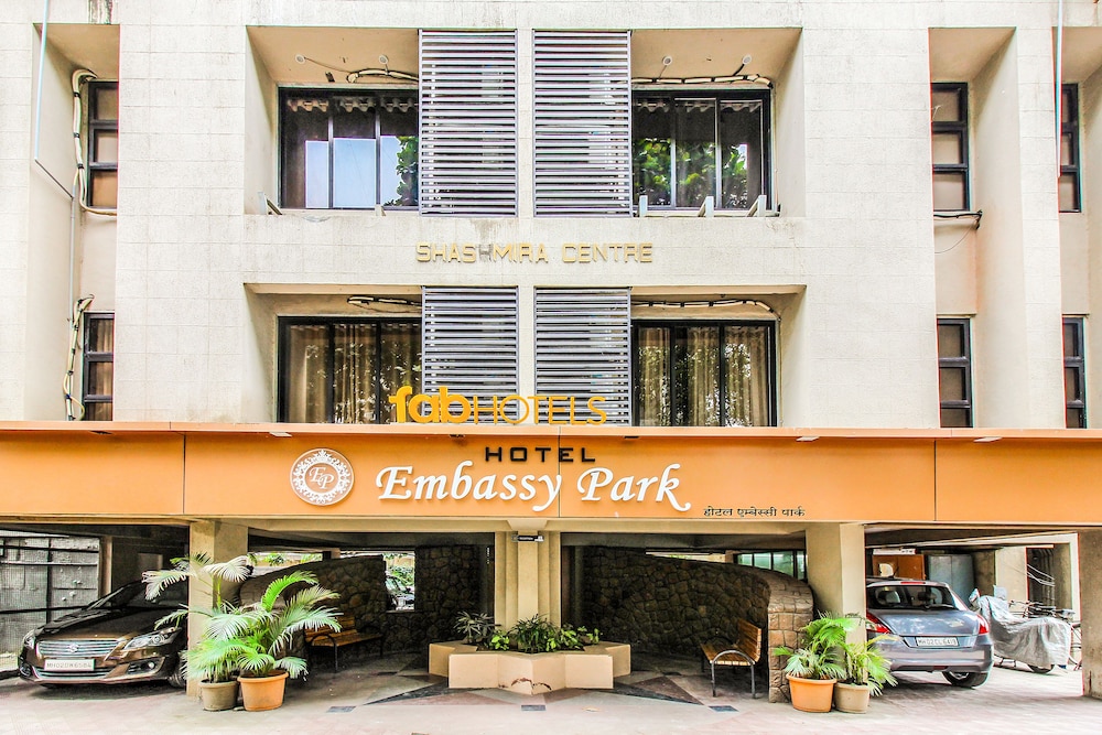 Hotel Embassy Park BKC Mumbai — hotel near Chhatrapati Shivaji Maharaj International Airport