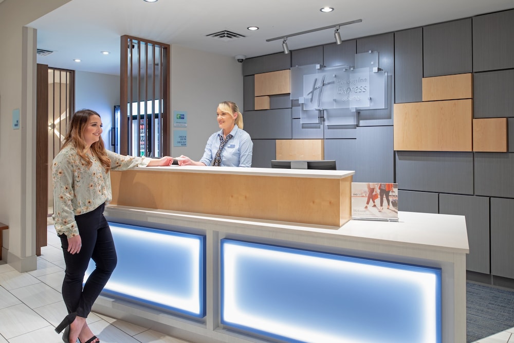Holiday Inn Express & Suites Sterling by IHG - photo 35