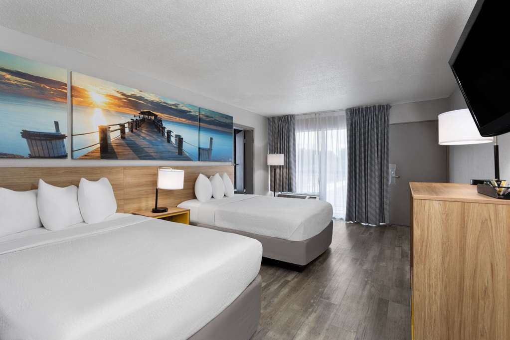 Days Inn by Wyndham Wildwood I 75 - photo 18