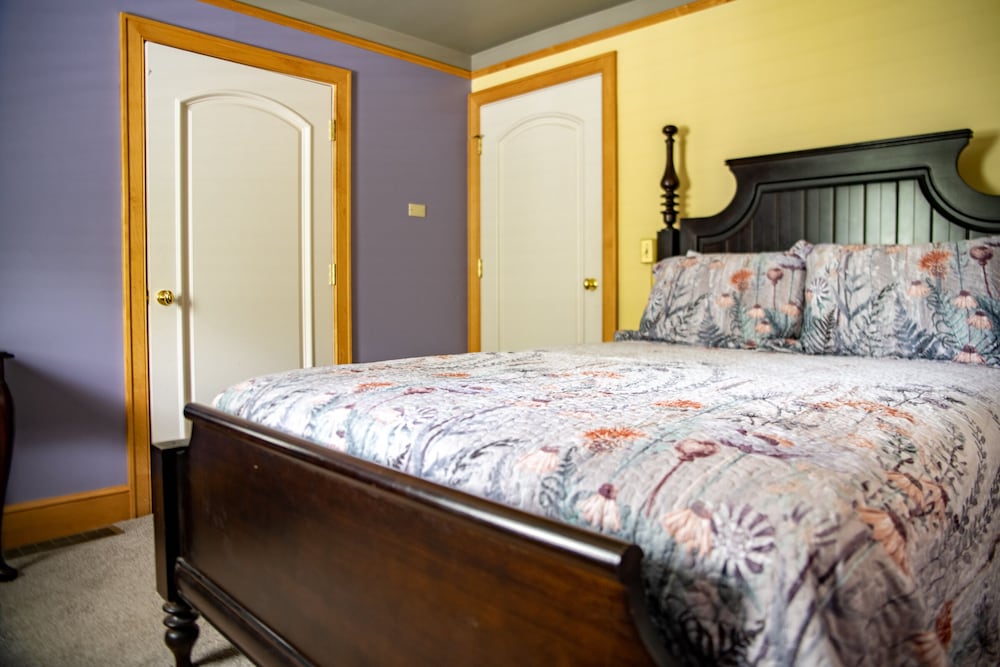 Elk River Hotel & Cafe - photo 9