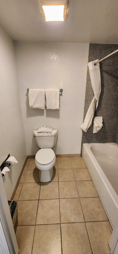 Hotel Belmont - photo 13