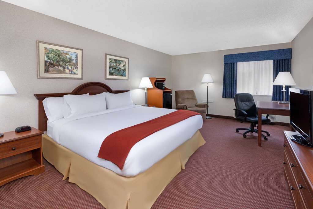 Baymont by Wyndham Howell Brighton - photo 8