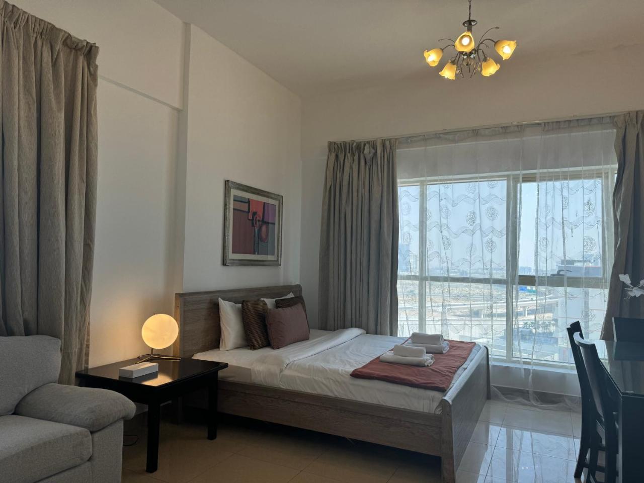 Ashri HH Studio in Dana Tower - last minute hotel in Dubai