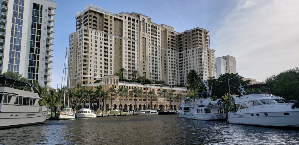 Ocean Mile Hotel - photo 43