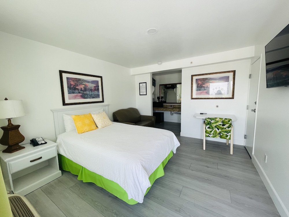 Loma Linda Inn - photo 10