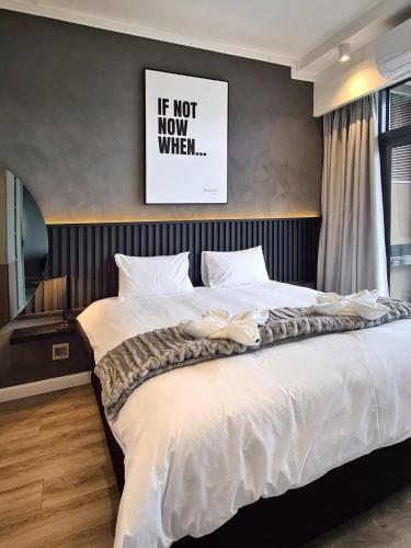 11 Floors in the Sky Luxurious 1 Bedroom — 4-Star Luxury Hotel in Pretoria, South Africa