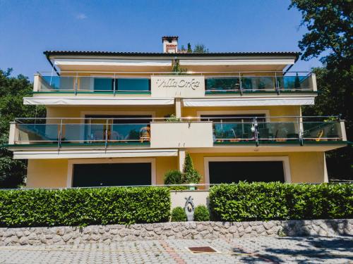 Apartments by the sea Omisalj Krk 21946 — 4-Star Luxury Hotel in Omisalj, Croatia