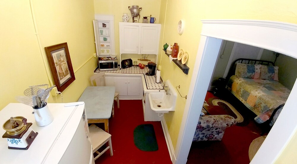 Historic Whiting Hotel Suites - photo 35
