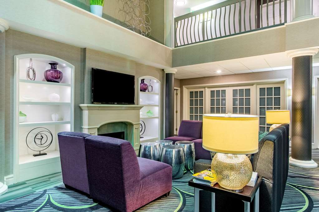 La Quinta Inn & Suites by Wyndham Raleigh Durham Intl AP - photo 7