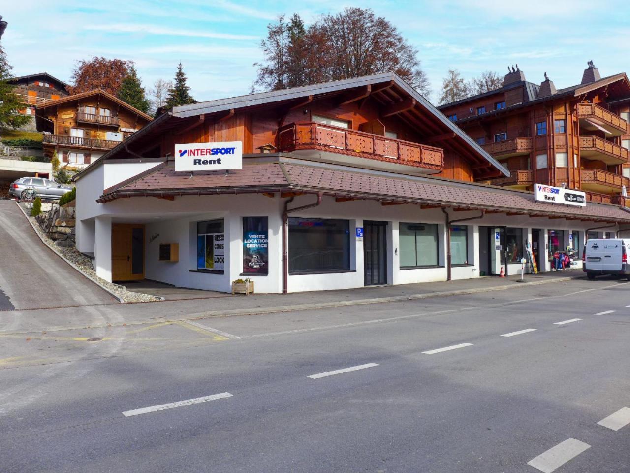 Apartment Les Savolaires 4 by Interhome — 4-Star Luxury Hotel in Gryon, Switzerland