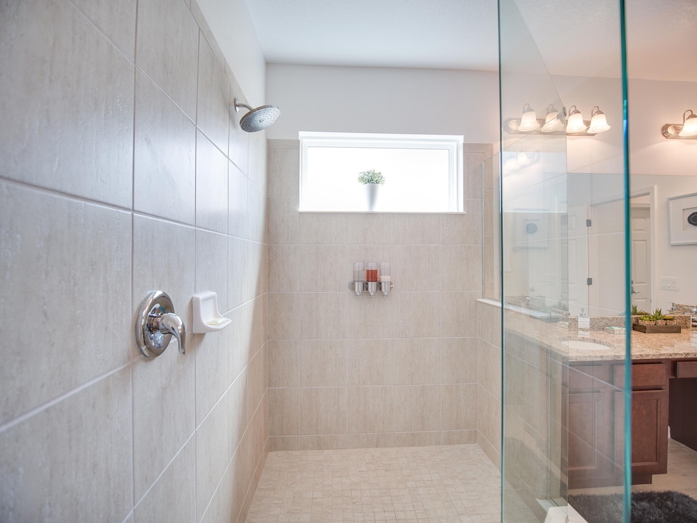 Blissful Retreat 6 Bedrooms - photo 36