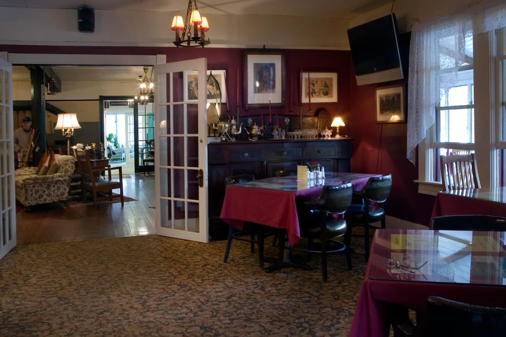 The Inn at Starlight Lake - photo 44