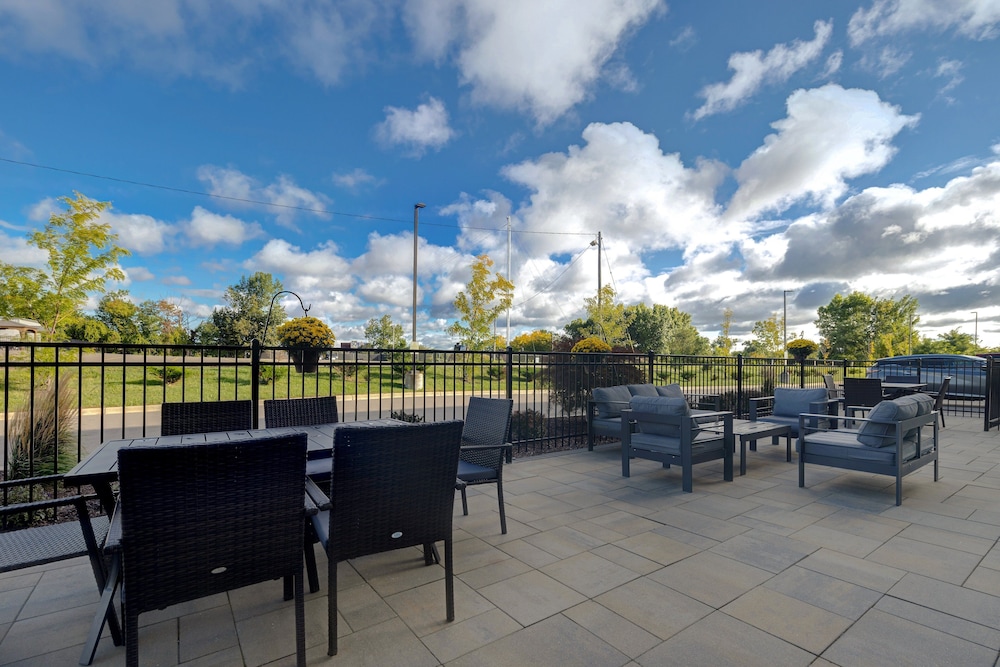 Holiday Inn Express & Suites Brighton by IHG - photo 38