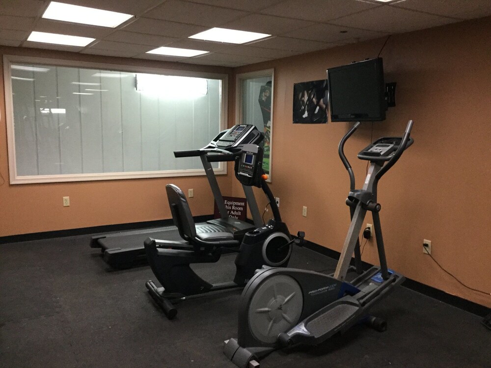 FairBridge Inn & Suites Poconos - photo 27