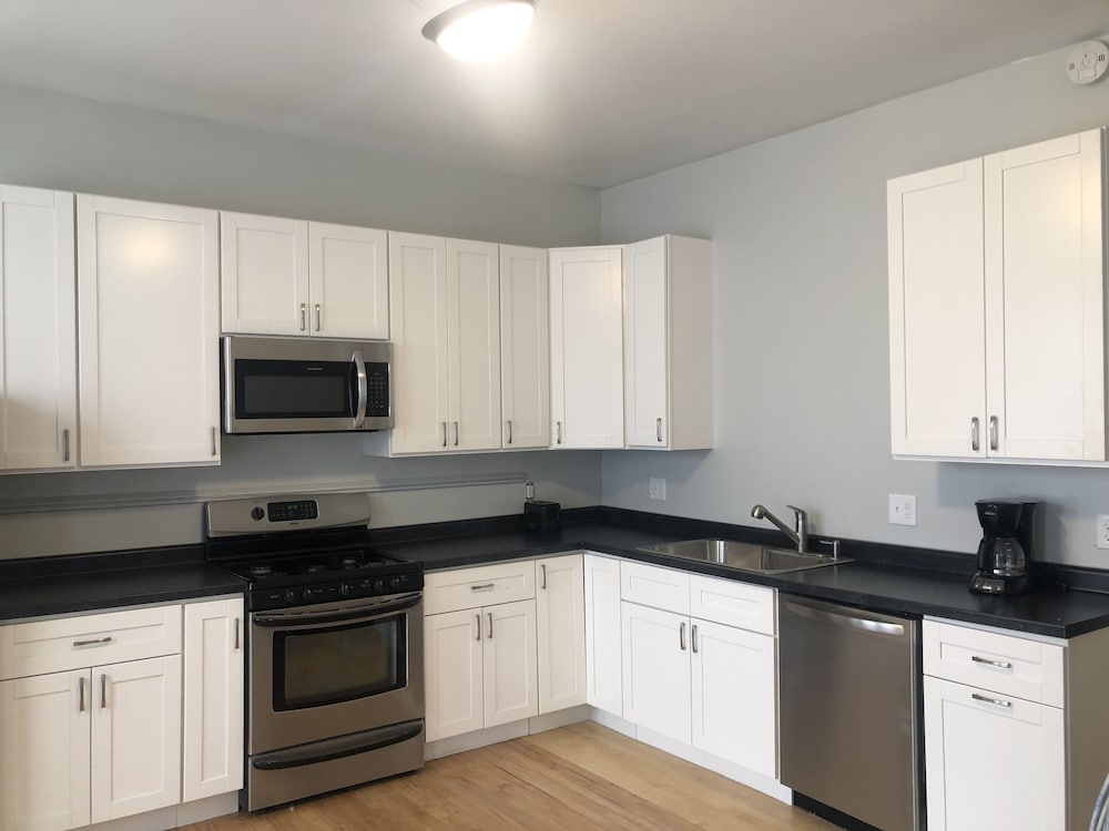 Midtown Manor - photo 11