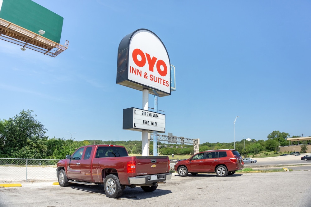 OYO Inn & Suites Medical Center San Antonio - photo 28