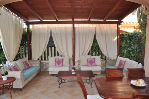 Villa Eva Luxury Villasimius — 4-Star Luxury Hotel in Villasimius, Italy