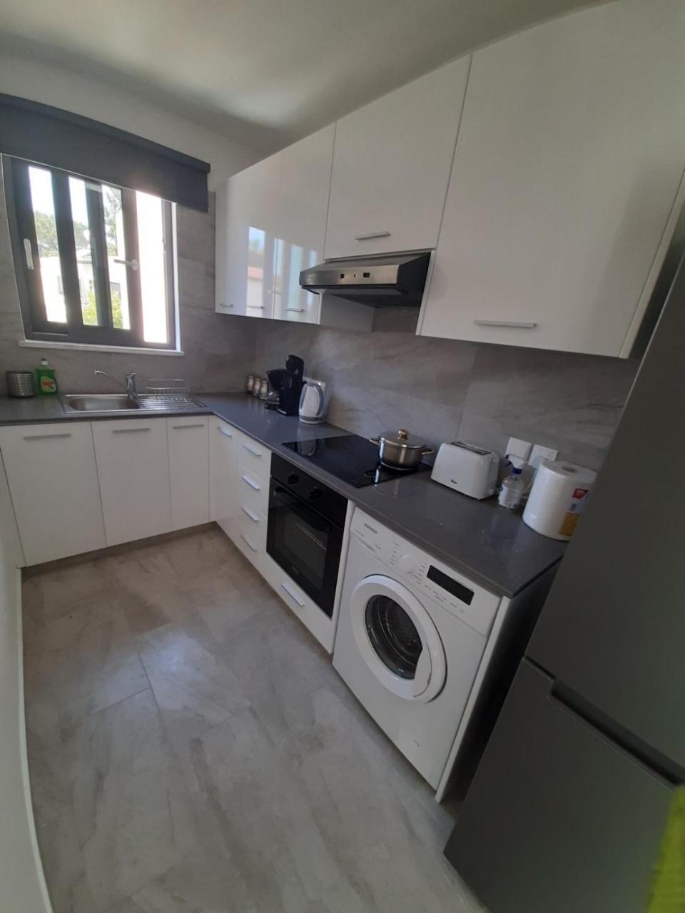 Kato Paphos 1BR near Paphos Harbour Beach Sea