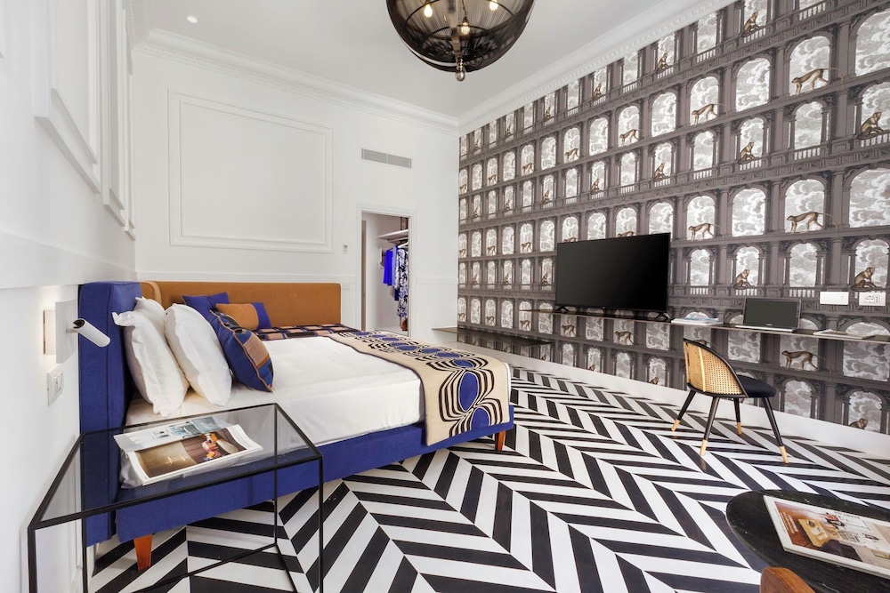 Yourhome Maison Iovino Luxury Rooms — 4-Star Luxury Hotel in Sorrento, Italy