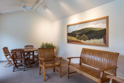 El Pueblo Inn - photo 58