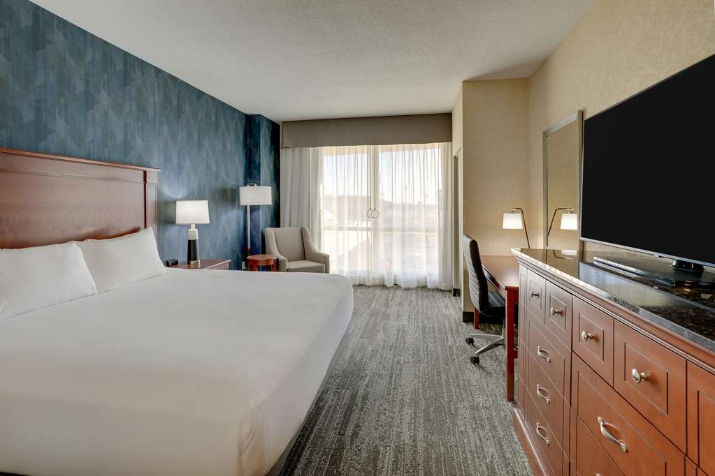 Drury Plaza Hotel Mt. Vernon - photo 20