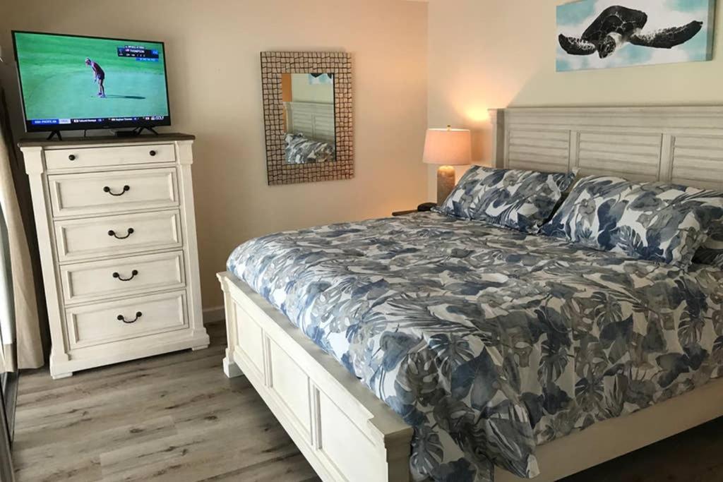Licensed Mgr Modern Oceanfront Condo Beautiful Ocean Views Beach Resort 2 King Beds - photo 14
