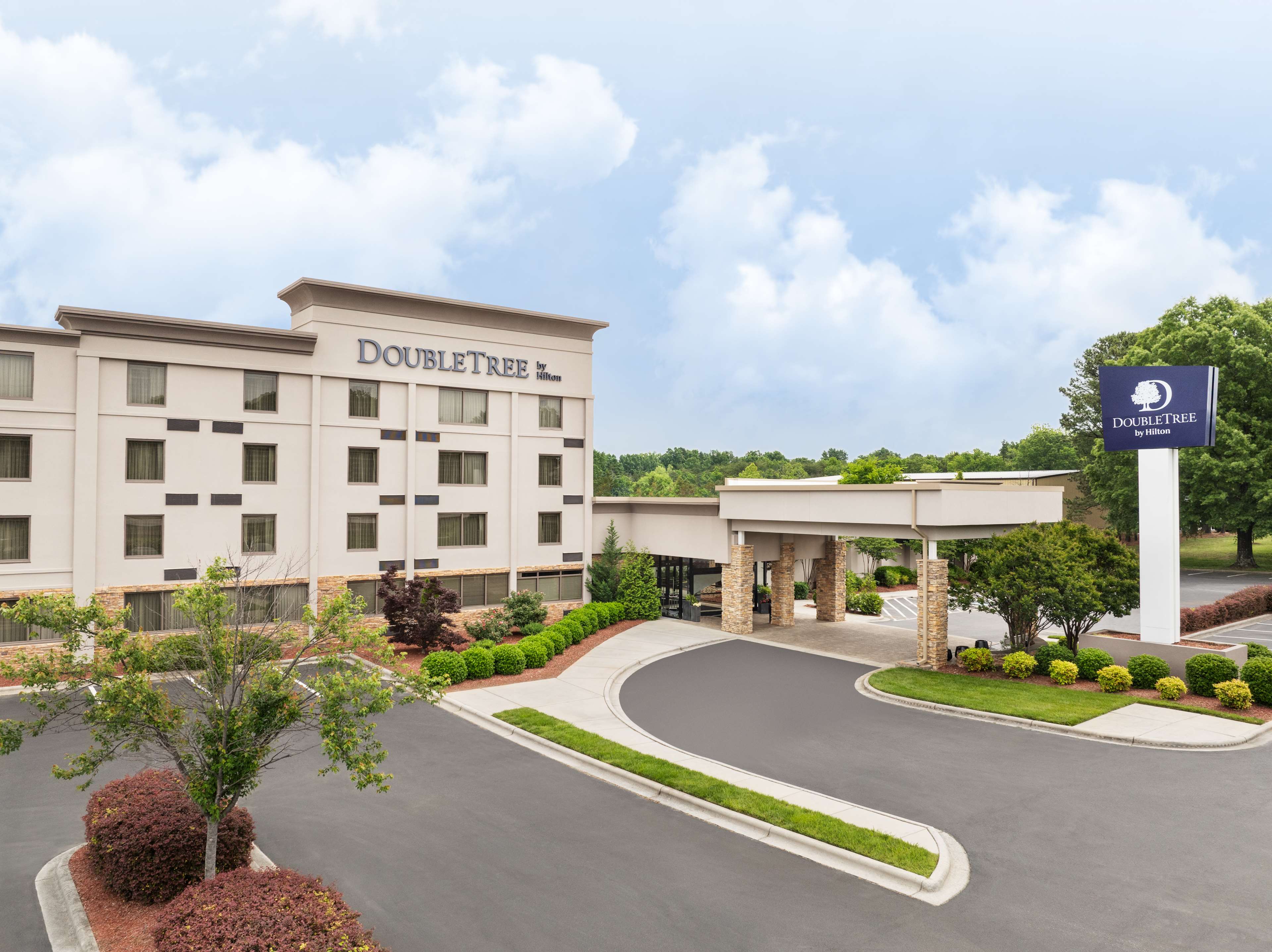 Doubletree By Hilton Greensboro Airport — 4-Star Luxury Hotel in Greensboro, United States
