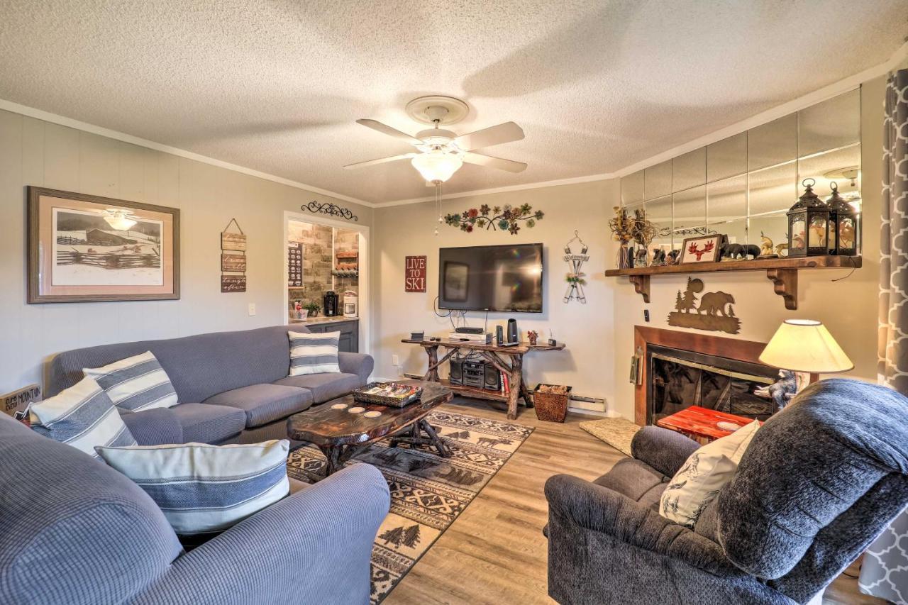 Hike Golf And Ski Beech Mtn Condo with Resort Perks in Banner Elk, United States