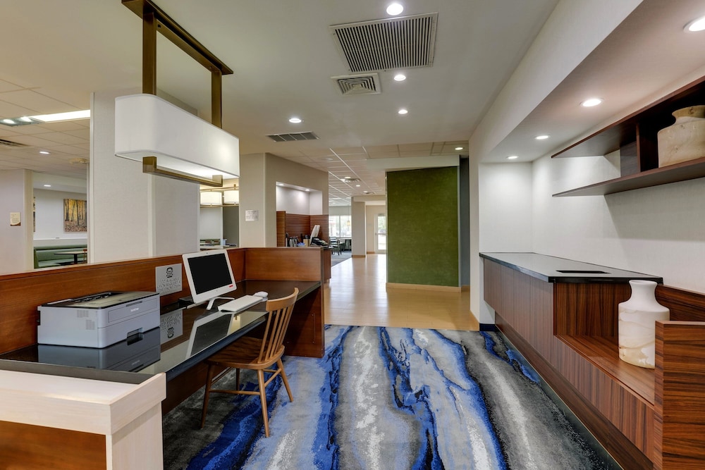 Fairfield Inn & Suites Hutchinson - photo 30