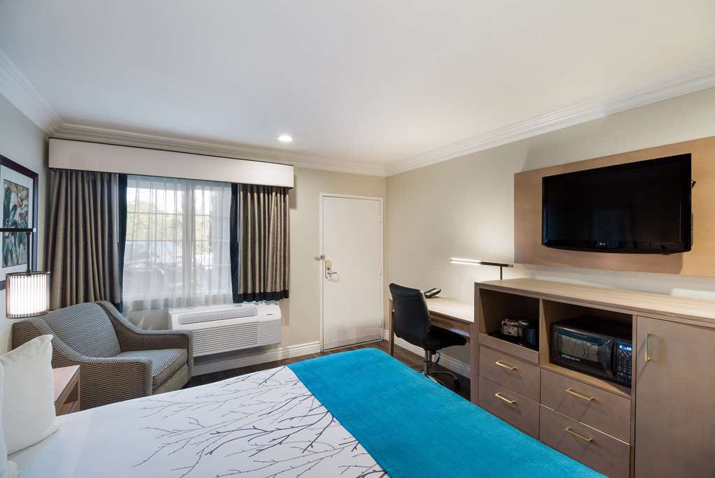 Best Western Woodland Hills Inn - photo 13