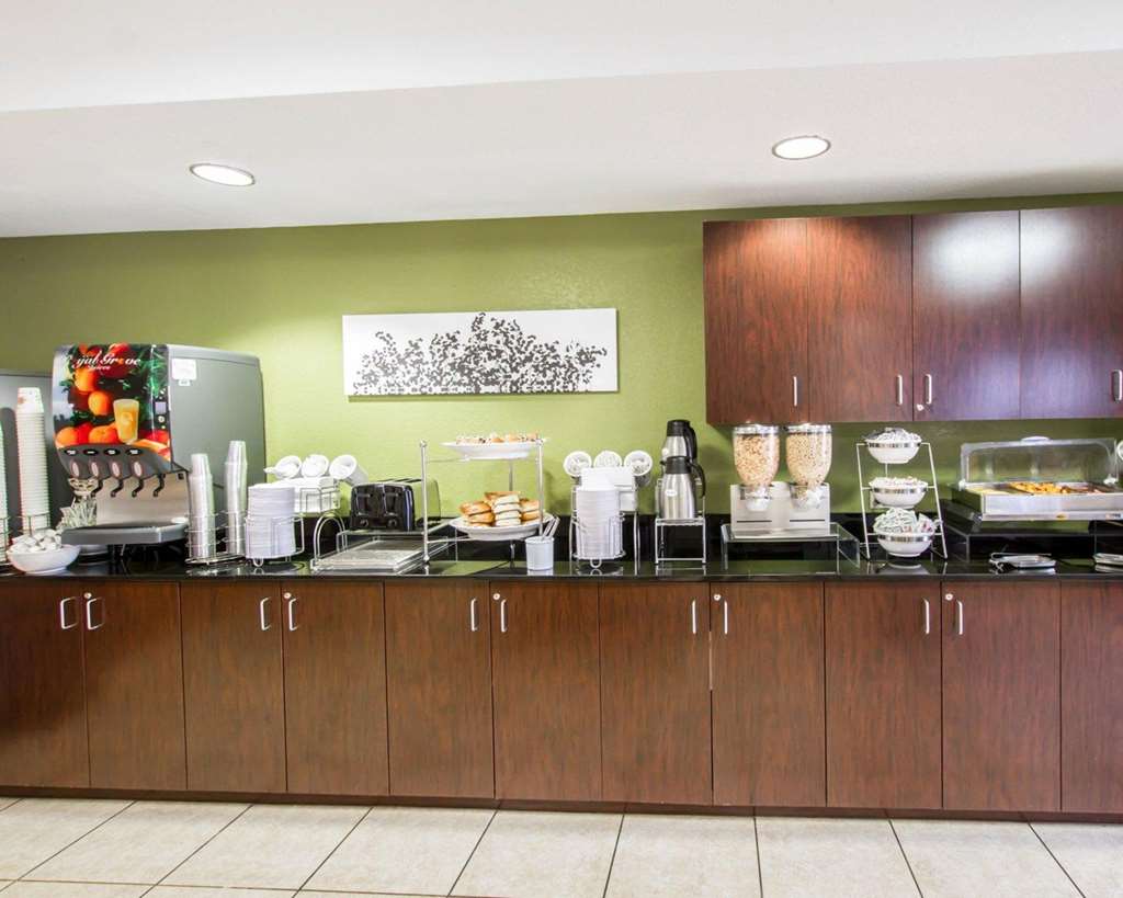 Sleep Inn North Scottsdale near Mayo Clinic - photo 34