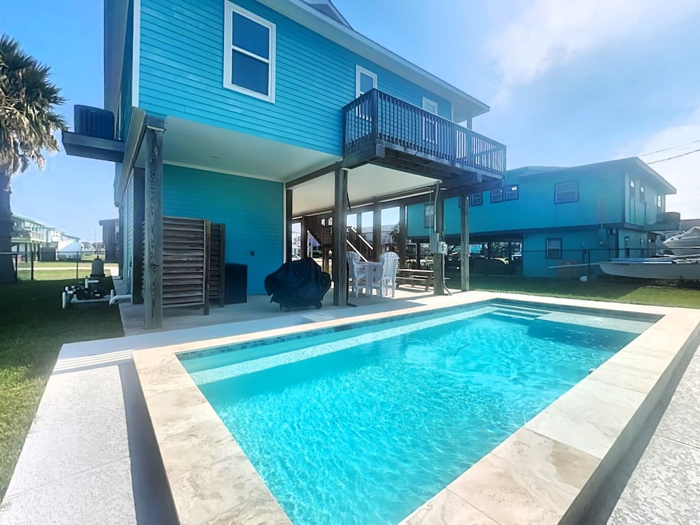 At Last by Ryson Vacation Rentals — 4-Star Luxury Hotel in Galveston, United States
