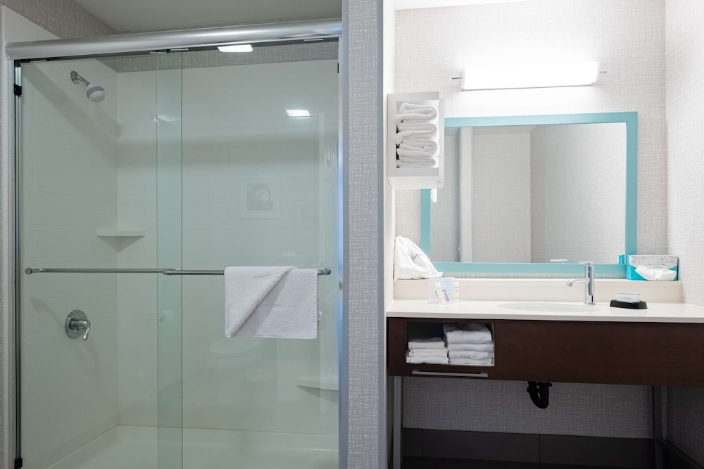 Hampton Inn & Suites Salt Lake City Airport - photo 34