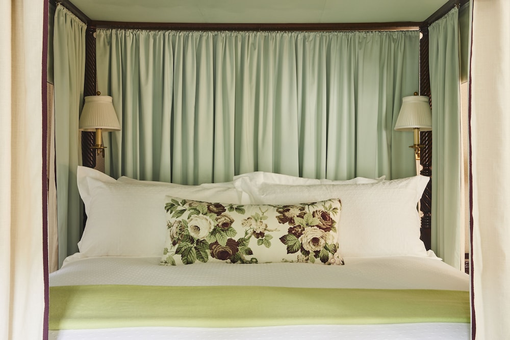 Mayflower Inn & Spa Auberge Collection - photo 9