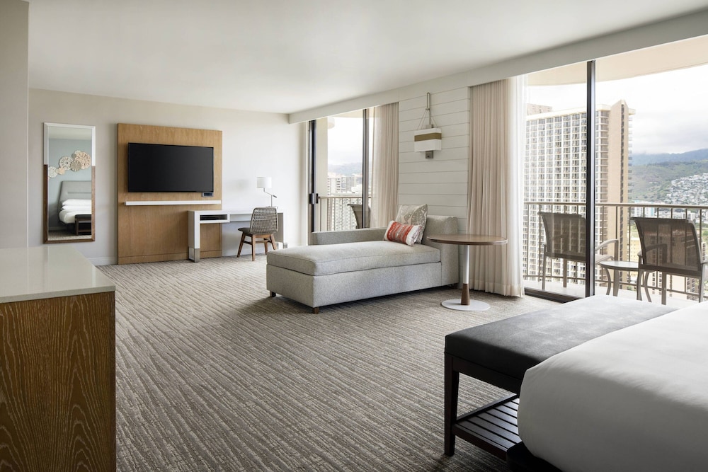 Waikiki Beach Marriott Resort & Spa - photo 15