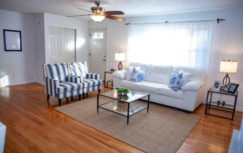 Cozy 3 Bedroom Home — 4-Star Luxury Hotel in Reynoldsburg, United States