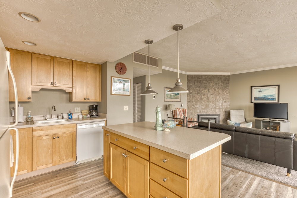 Sand & Sea Resort Condominiums - photo 400
