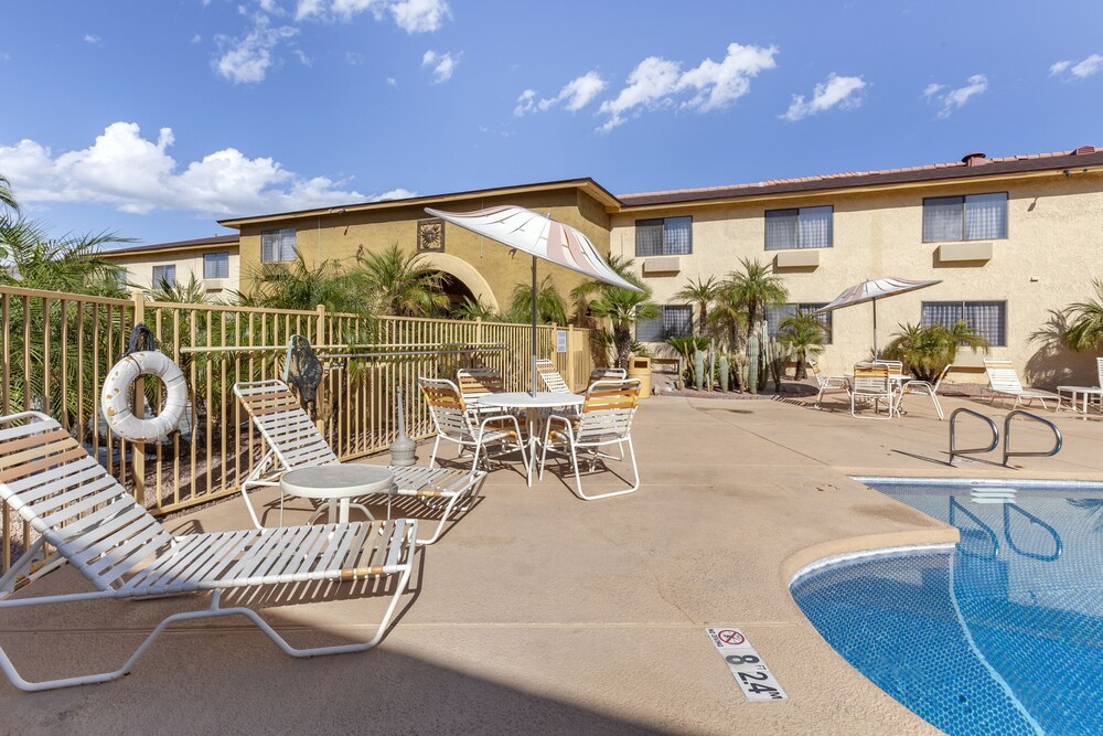 Quality Inn Phoenix Scottsdale West - photo 19