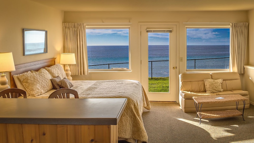 Inn Of The Lost Coast - photo 17