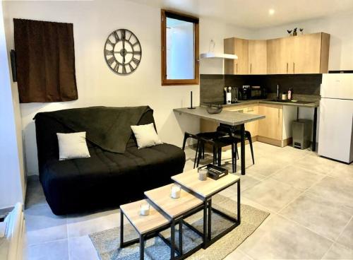 Duplex Au Coeur du Village — hotel in Les Mees
