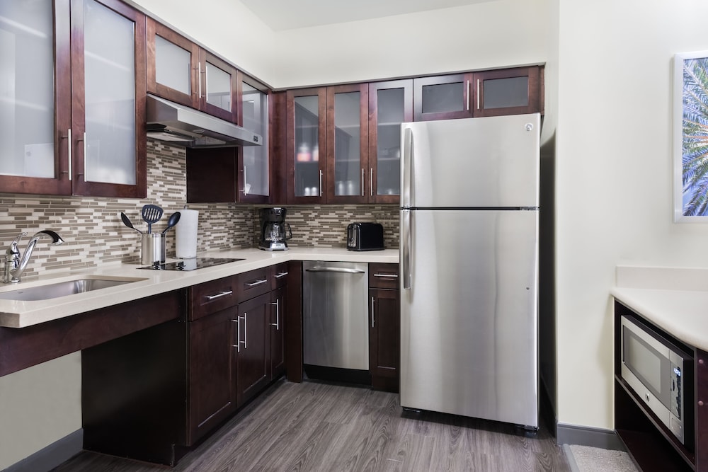 Staybridge Suites Miami International Airport by IHG - photo 13