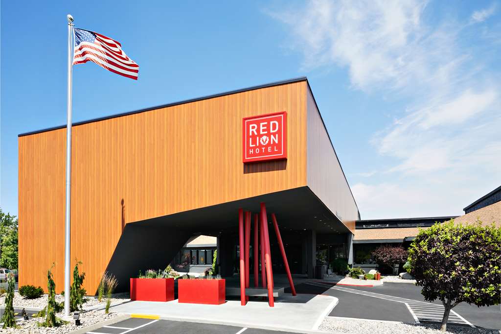 Red Lion Hotel Wenatchee City Center - photo 3