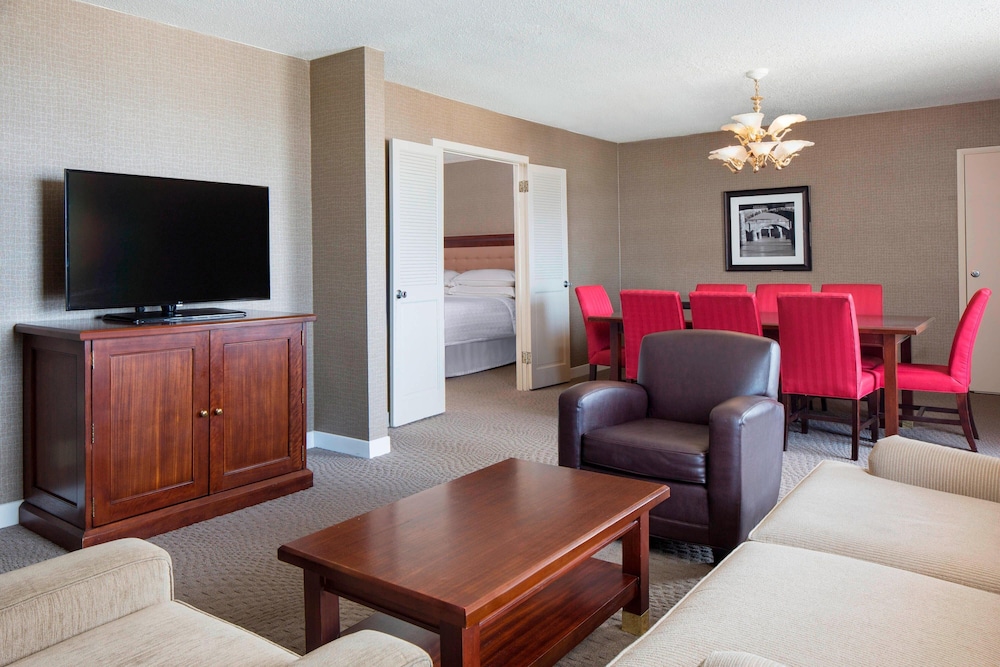 Sheraton Harrisburg Hershey Hotel - photo 18