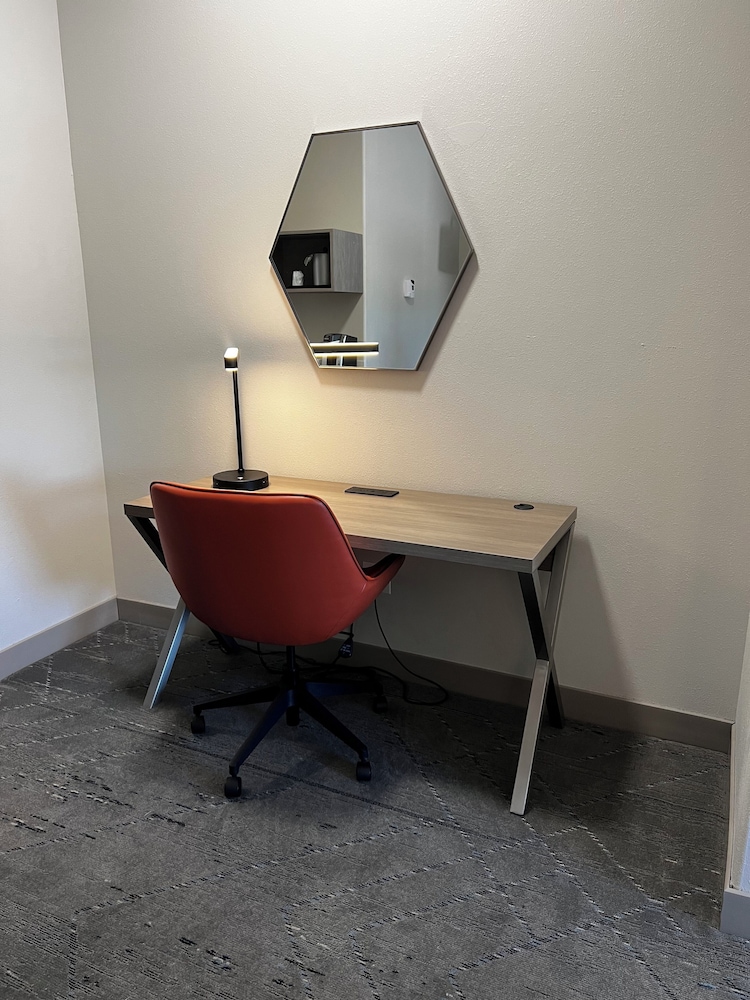 Holiday Inn Express & Suites Oklahoma City NW Quail Springs by IHG - photo 18