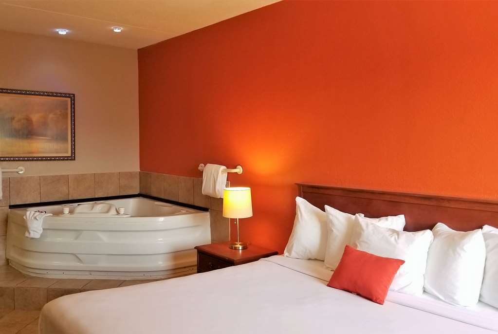 Baymont by Wyndham Indianapolis South - photo 36