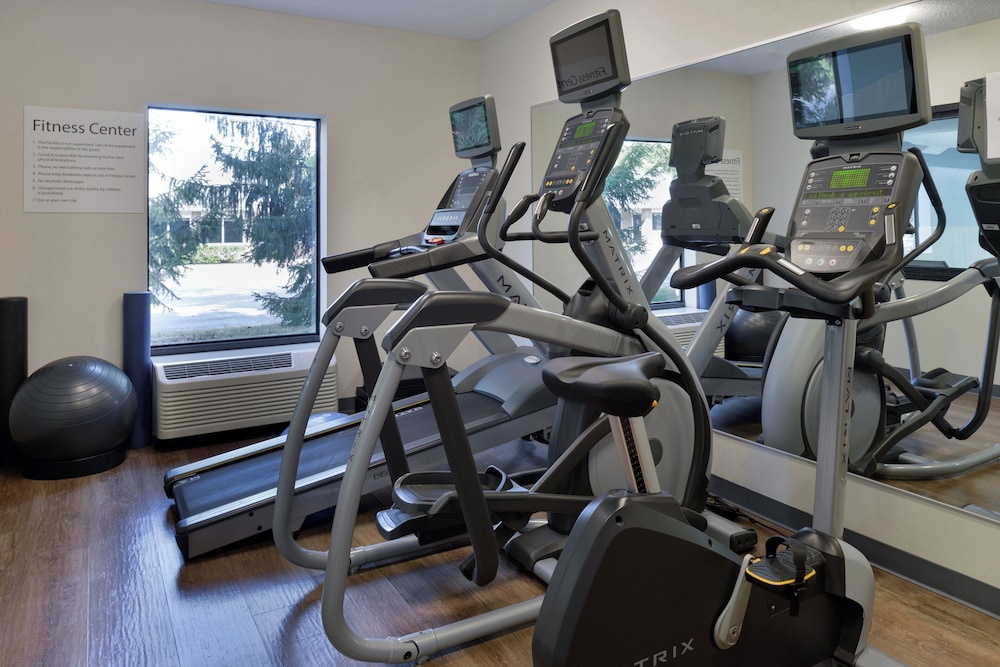 Holiday Inn Express Hotel and Suites Marysville by IHG - photo 50