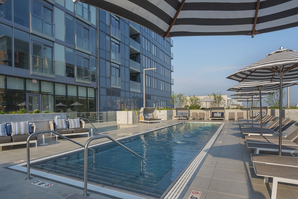 Level Chicago Old Town - photo 2